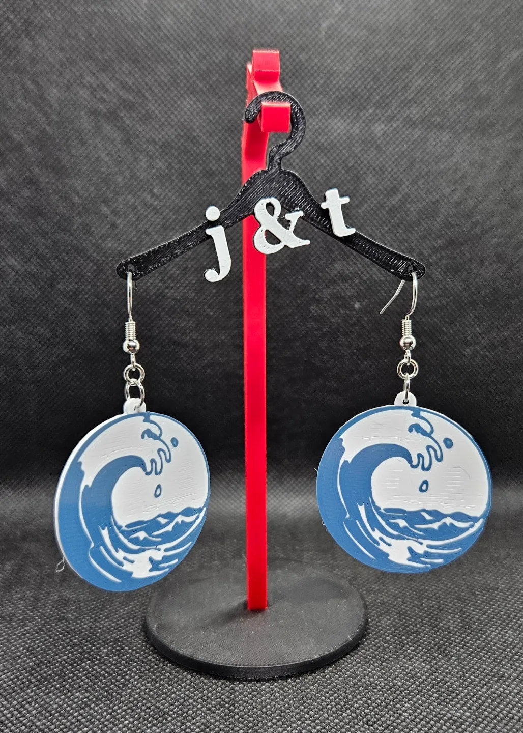 two versions -Wave earrings view 2
