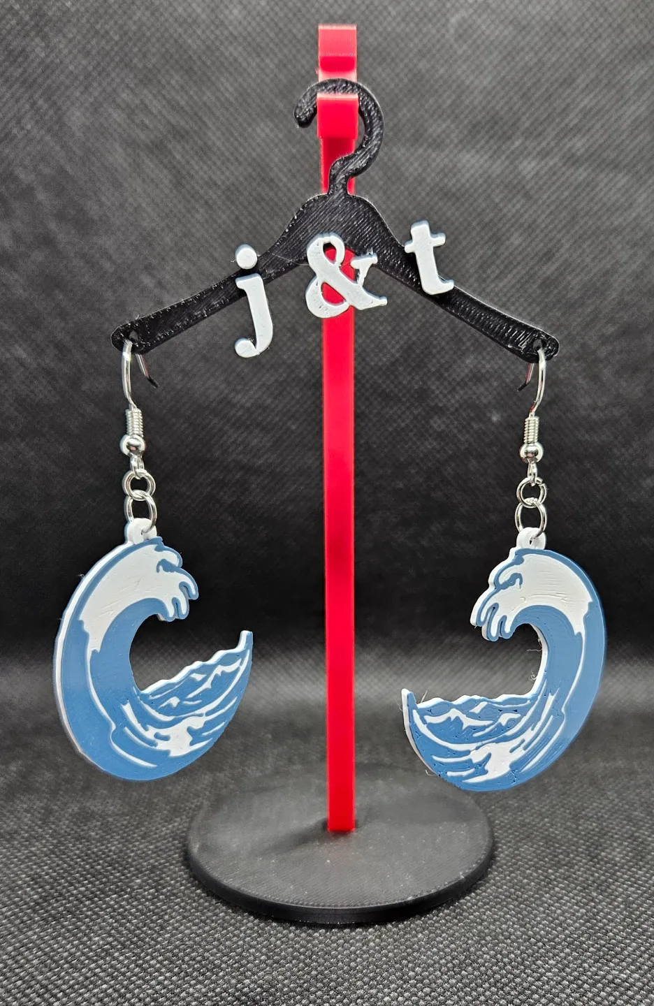 two versions -Wave earrings view 3
