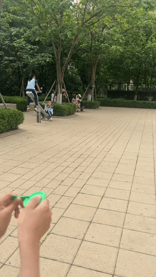 Miniatura 1 do modelo 3D 闪电飞碟-童年玩具