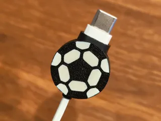 USB-C ფეხბურთის ბურთის კაბელის დამცავი thumbnail 1