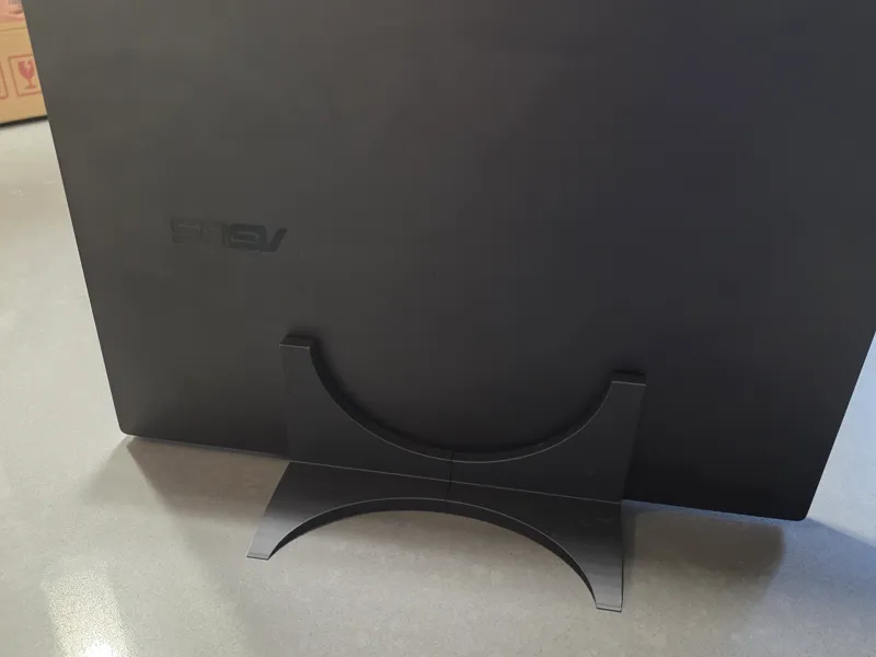 Simple Versatile Laptop Vertical Stand