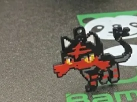 Llavero litten pixel art