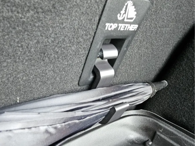 Ford umbrella hook