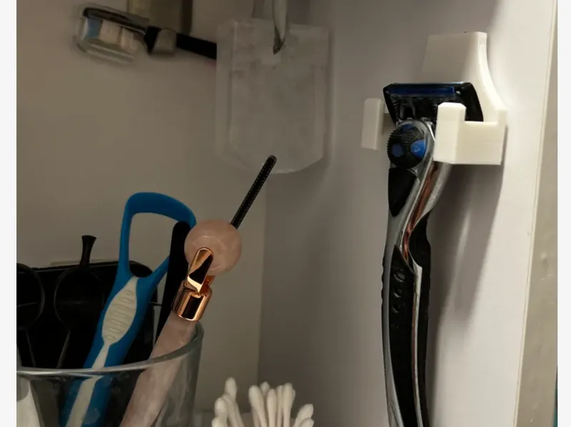 Simple Razor Holder IKEA and others plug in
