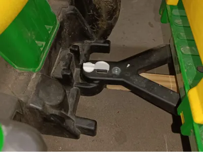 John Deere child trailer hitch