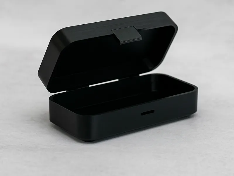 Box with Snap Latch