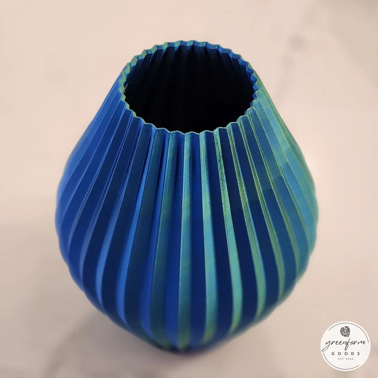 Ribbed Flower Vase Modern Geometric Tabletop Decor view 3