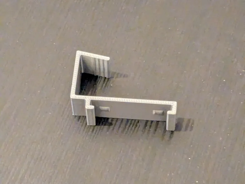 Window roller blind mounting bracket