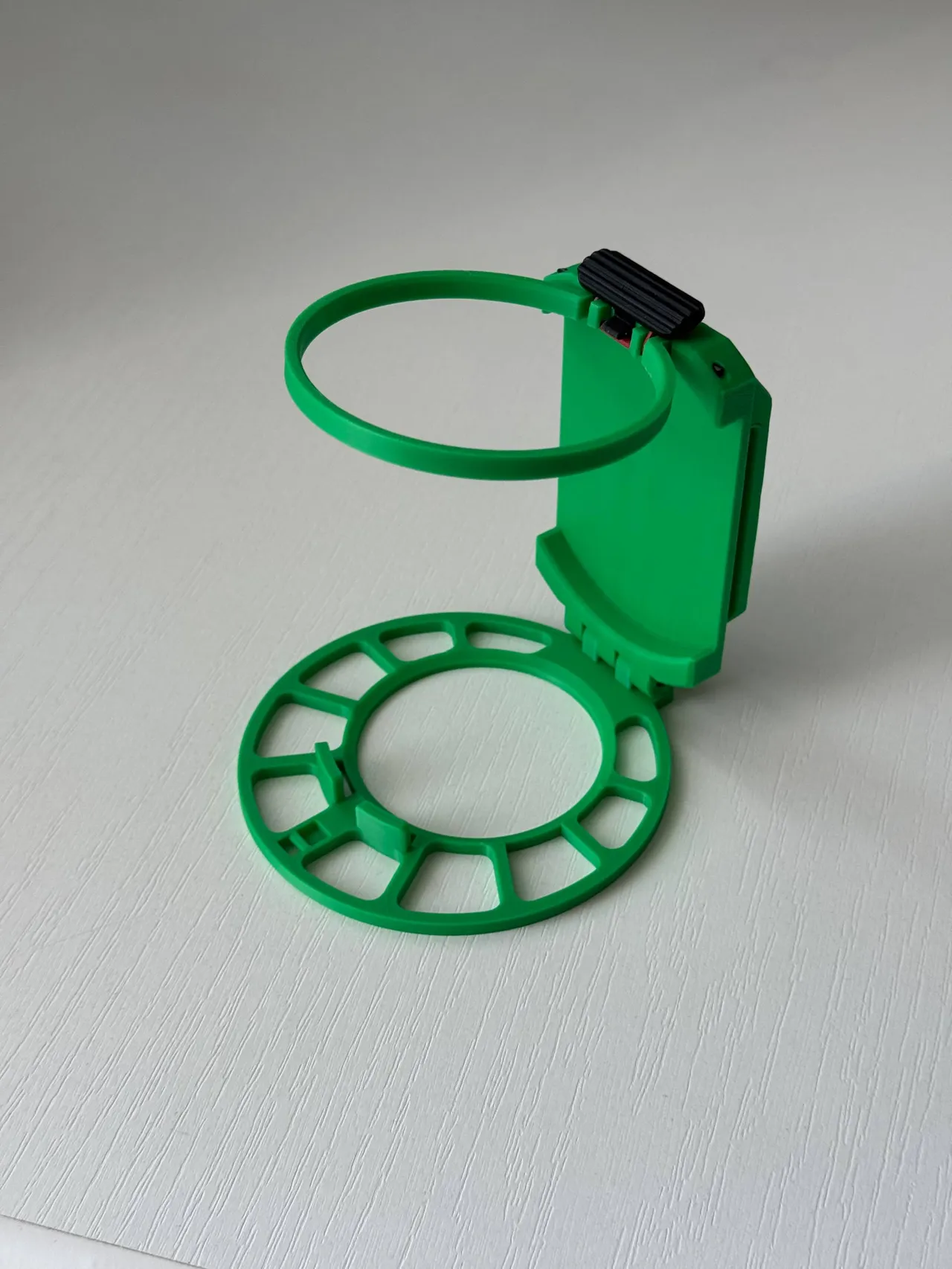 Foldable belt drink holder view 4