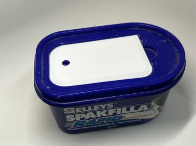 SpakSpat - Spatula for Selleys Spakfilla tubs