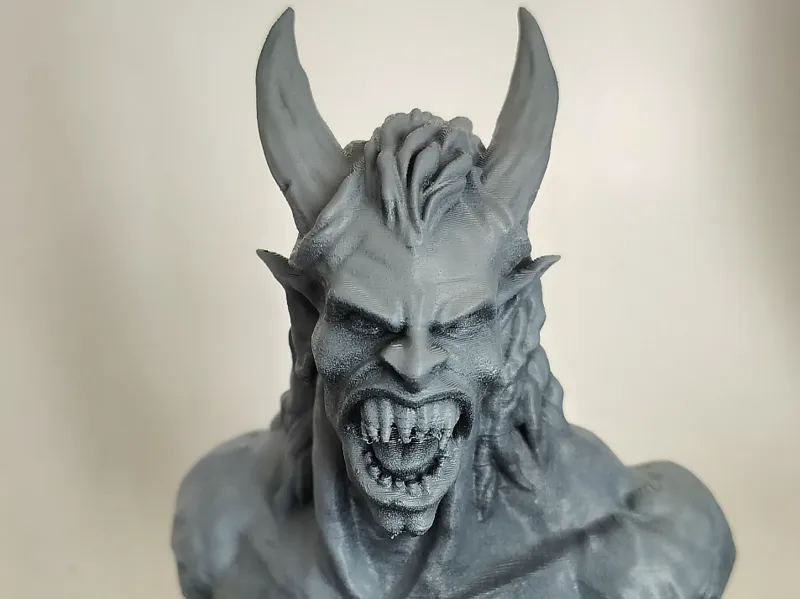 Bloodletter buste
