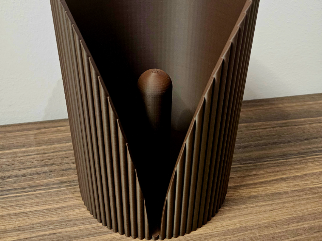 Elegant Ribbed Paper Towel Holder-Modern Kitchen 