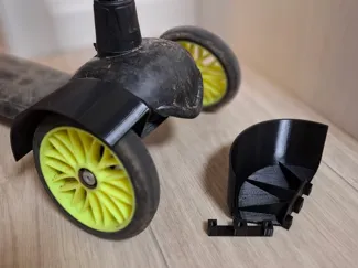 Fenders for a children's scooter