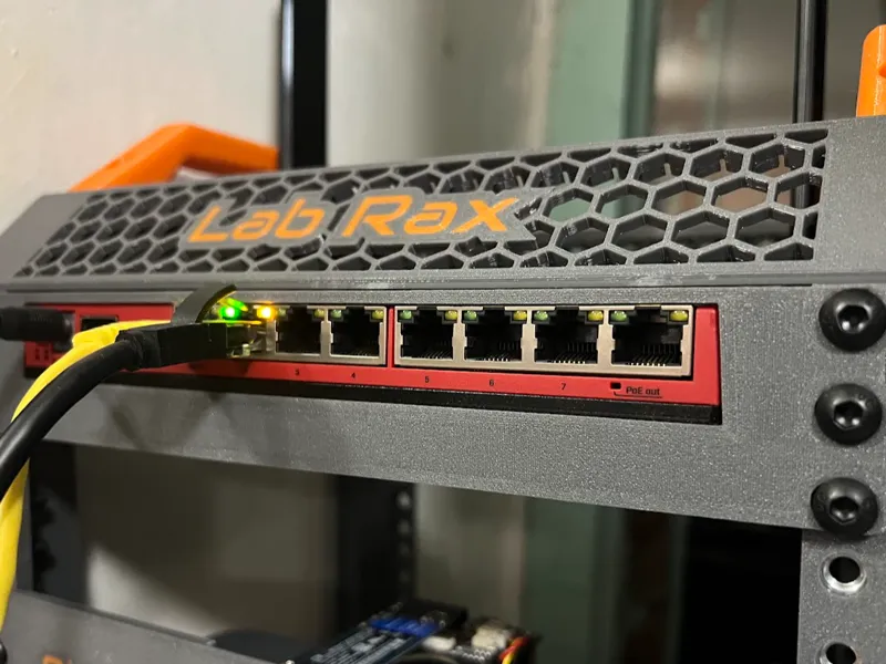 Lab Rax - 10" - 1U - MicroTik L009
