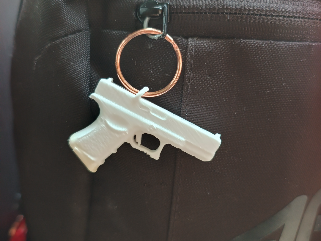 Glock-18 / CS2 keychain/charm