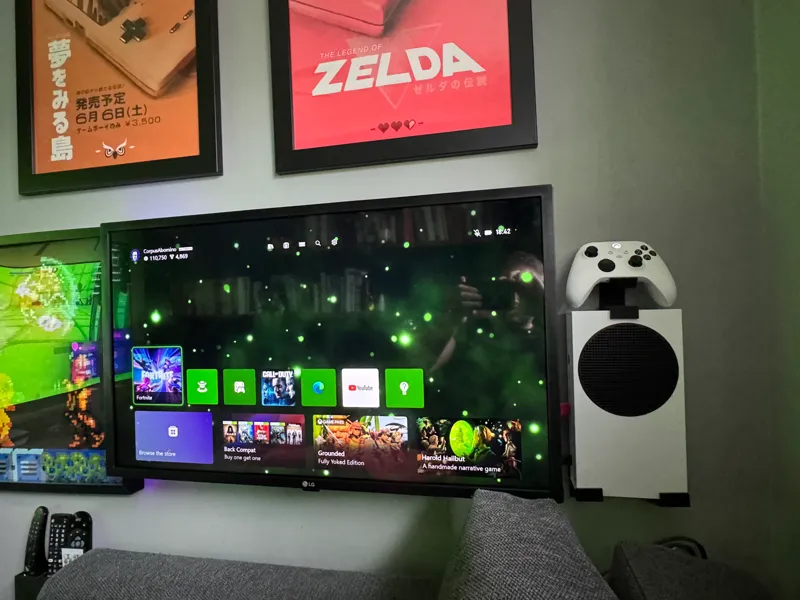 Xbox Series S Wall Mount + Controller Stand