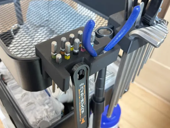 Tool holder