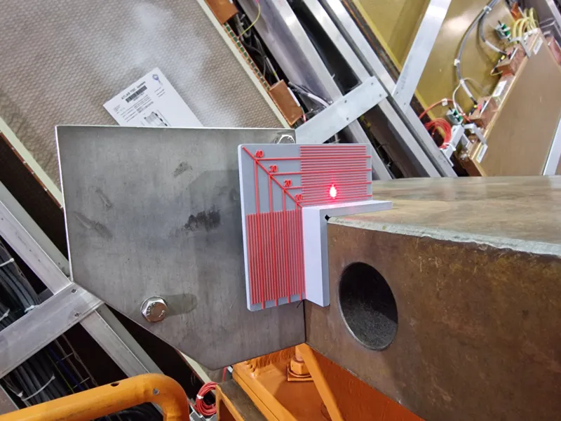 Laser Guide for Edge Finding