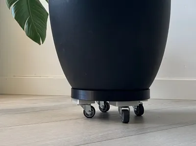 Soporte robusto para macetas con pata o rueda