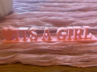 'it's a girl' table display