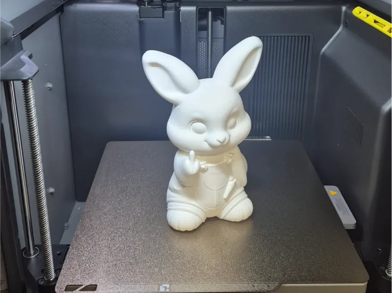 Frecher Osterhase – Lustige Osterdeko