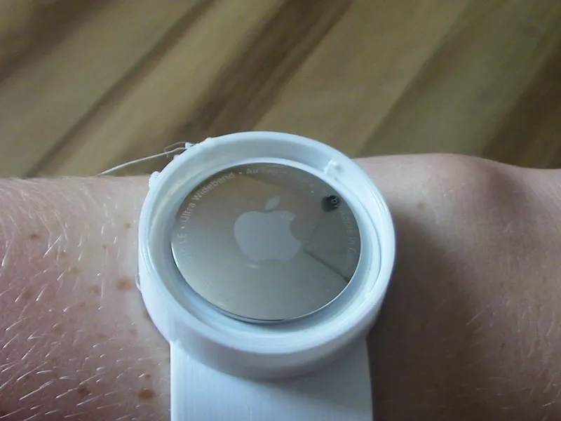 TPU Apple Air Tag Bracelet