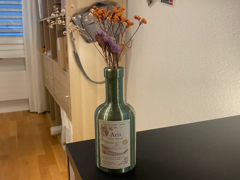 Weinflasche mit Fach für Gutschein & Blumen