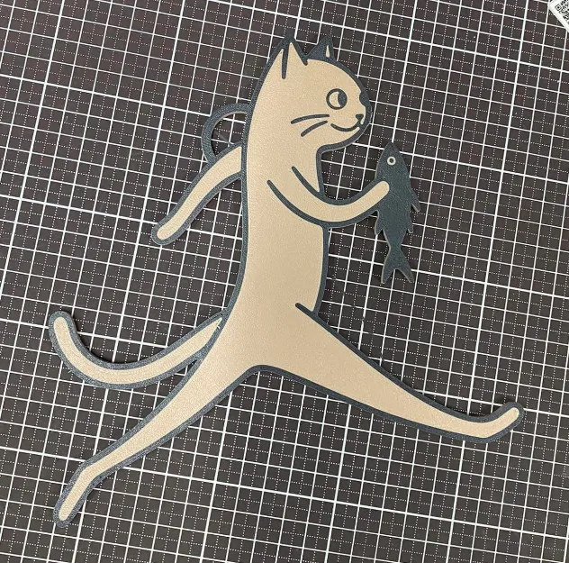 #18 Leisurely Cat Holding a Fish Key chain and Ornament Pack
