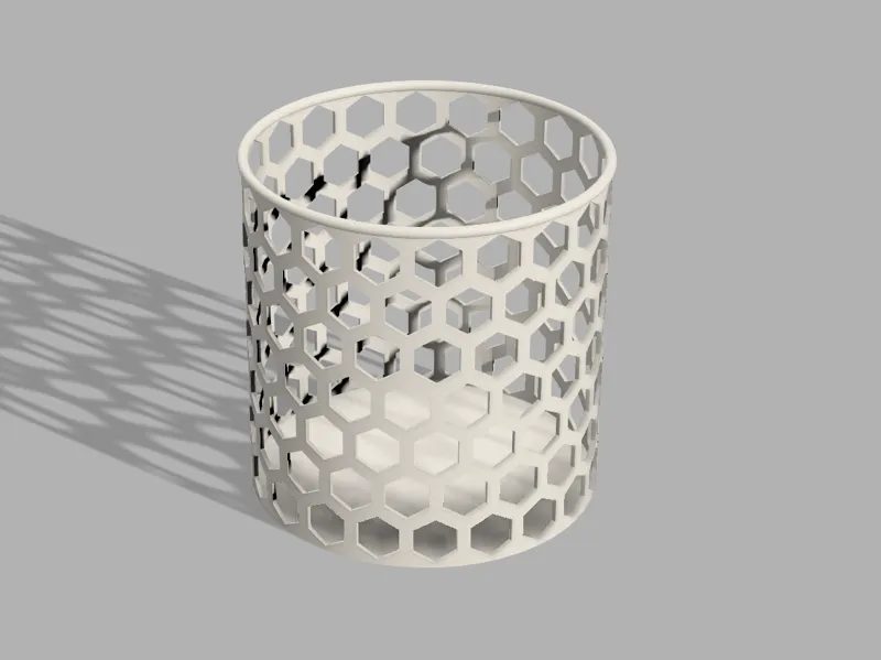 Pen holder with honeycomb structure