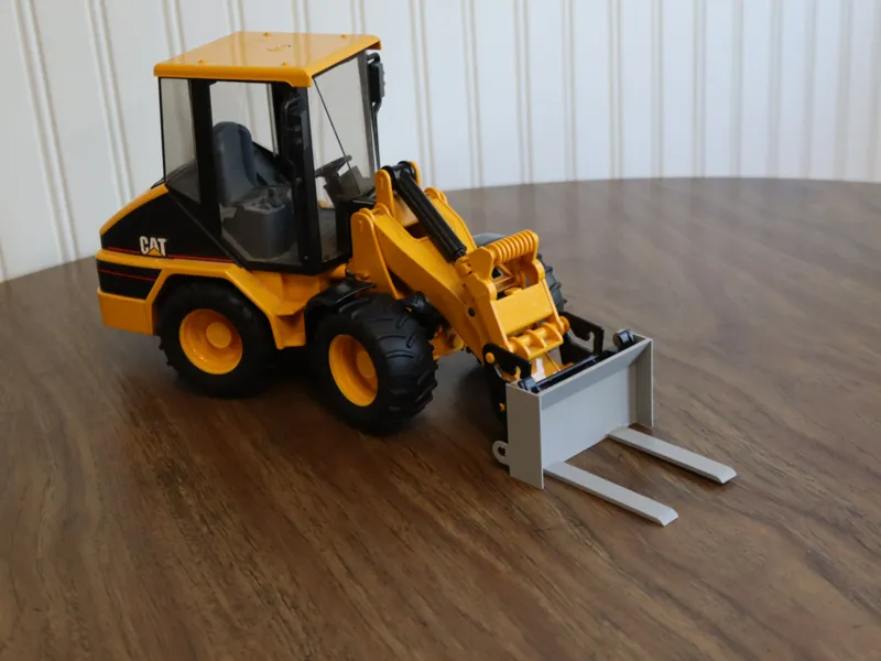 Bruder Pallet Forks