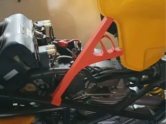 Ducati Monster 900 tank support