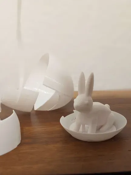 Crack-Open Surprise Easter Egg