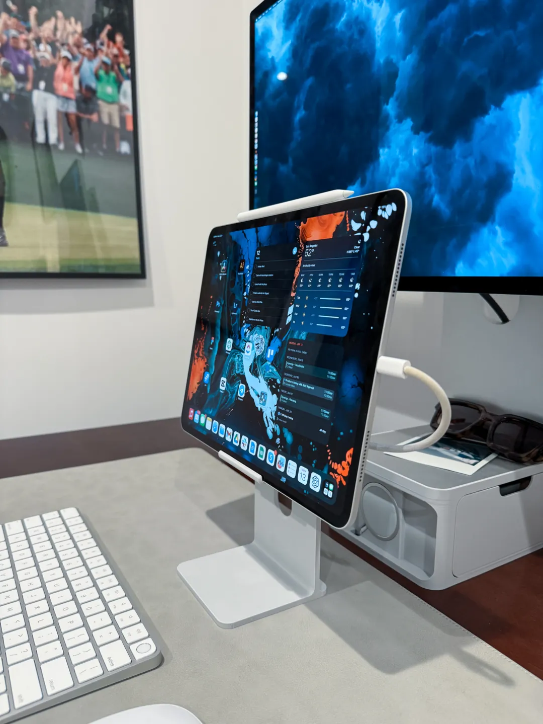 iPad Studio Stand V2 view 4