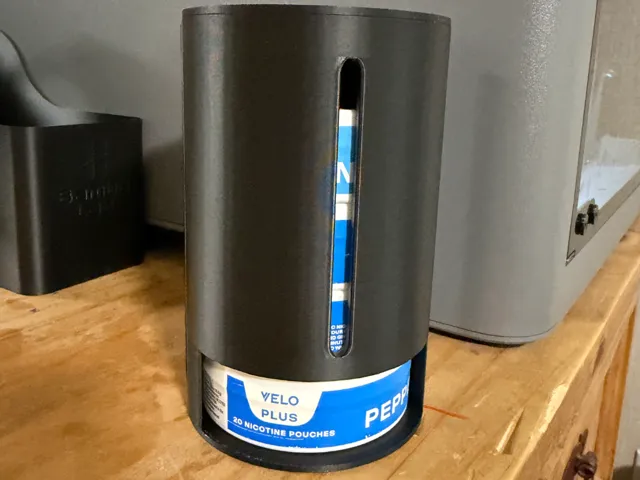 Velo Dispenser with lid