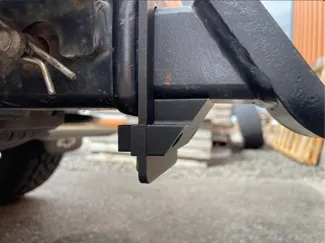 Anti-rattle hitch reciever (2in)