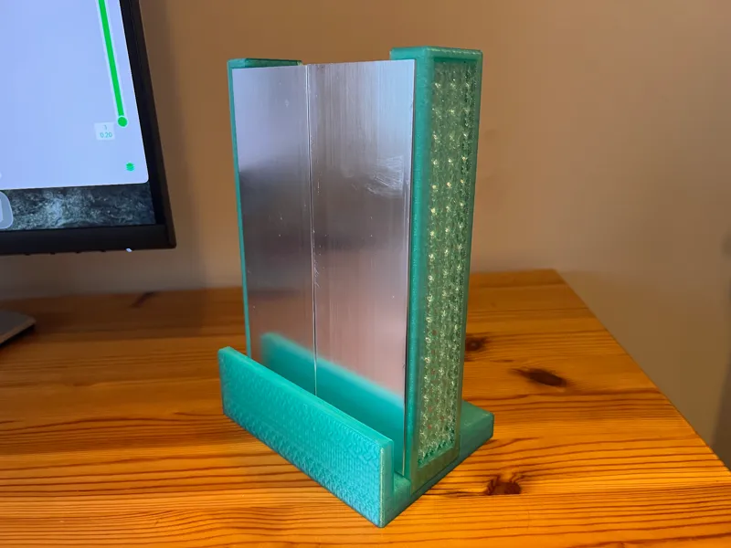 MacBook Air Dock with heatsink