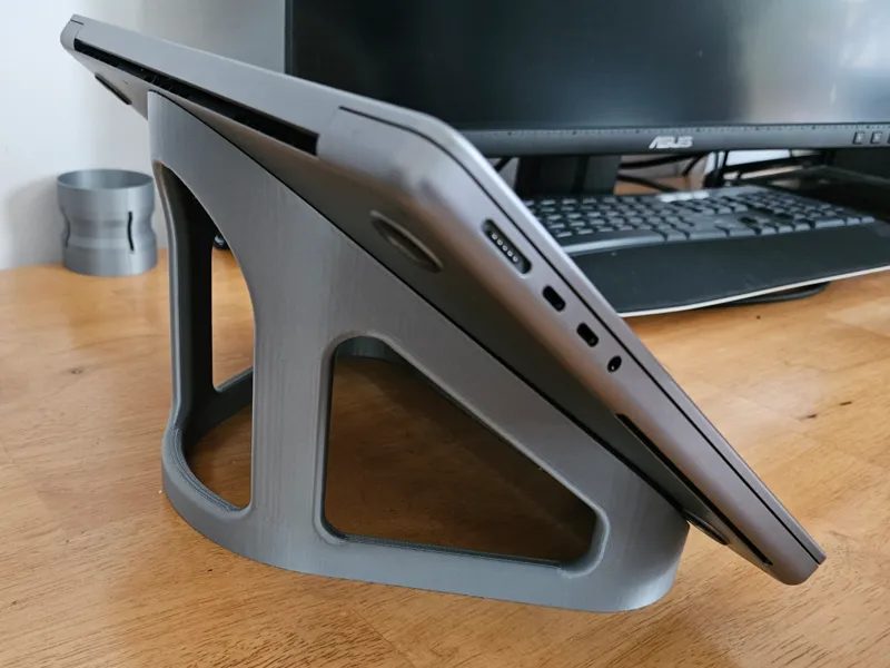 Macbook pro 14inch stand (closed and open)