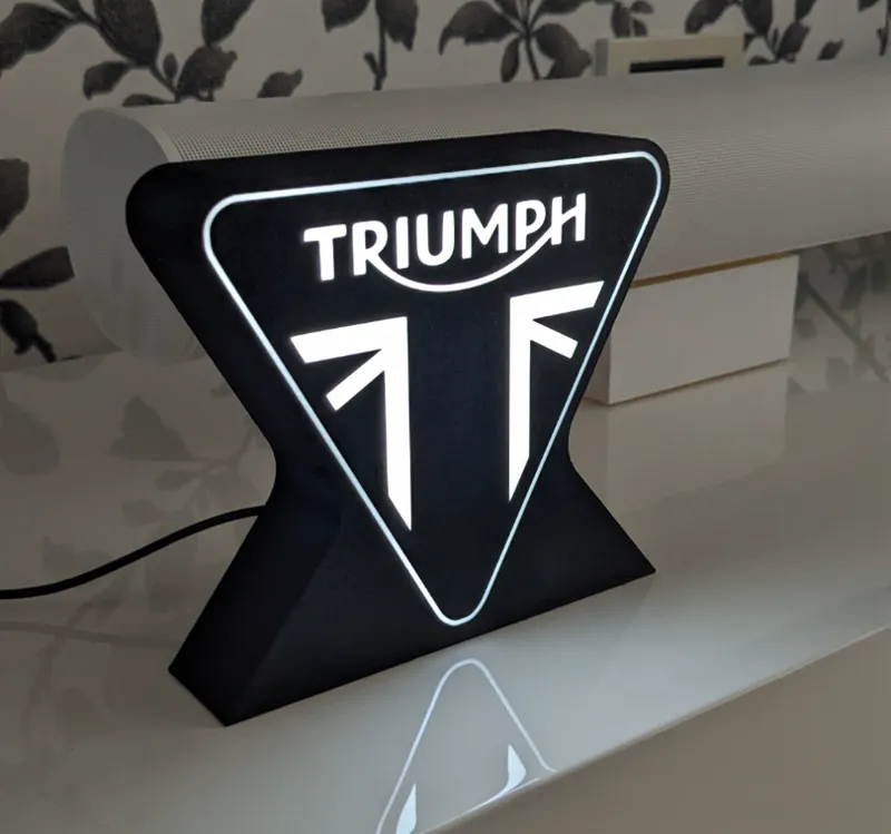 TRIUMPH-LIGHTBOX