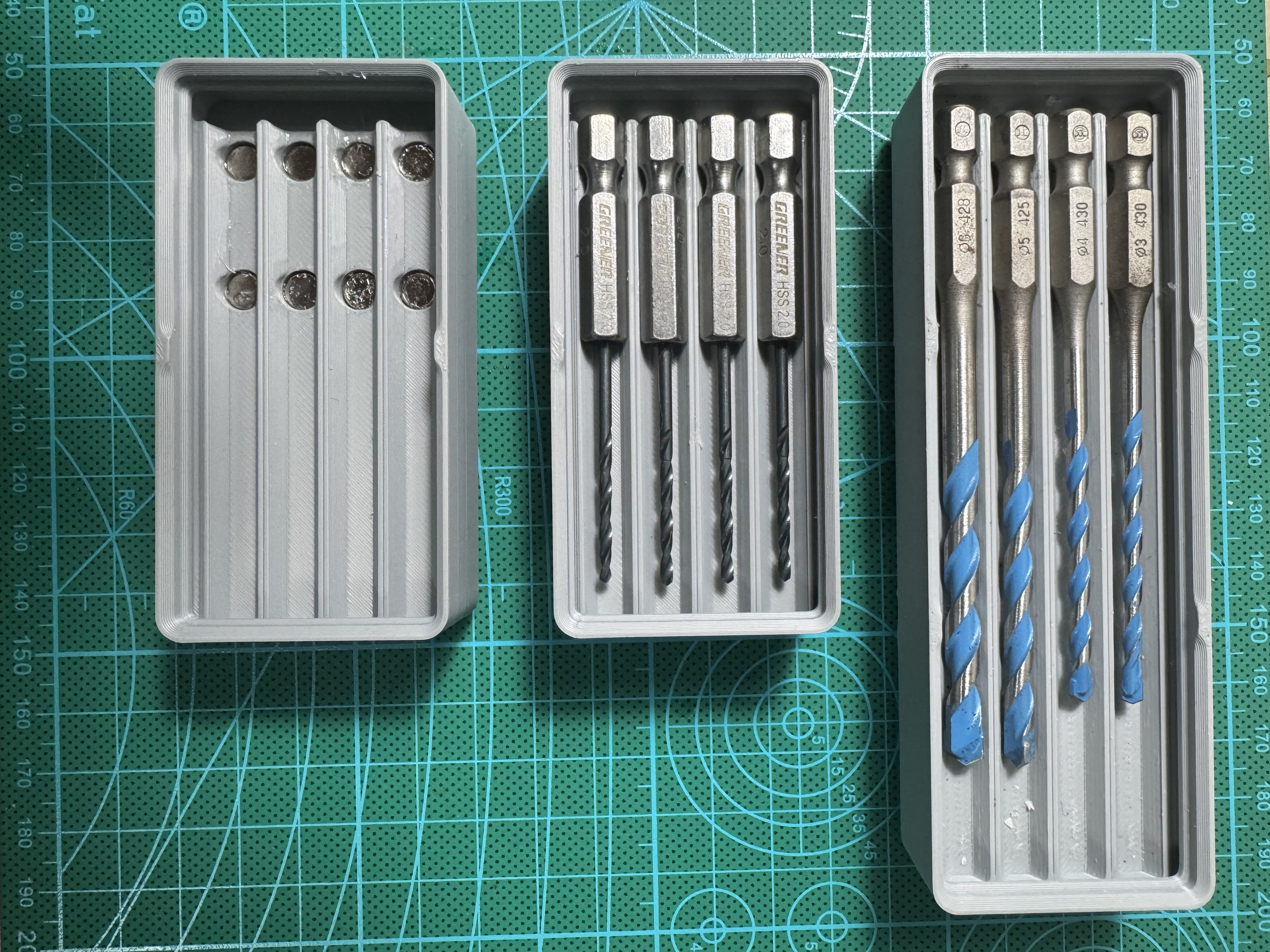 Miniatura 1 do modelo 3D Gridfinity六角柄钻头收纳盒