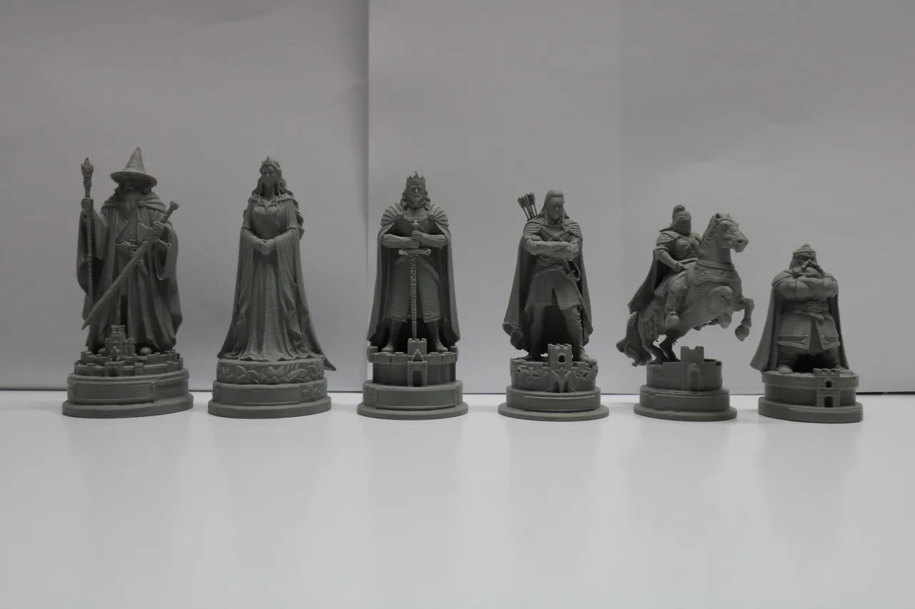 Lord of the Rings Inspired Chess Set view 2