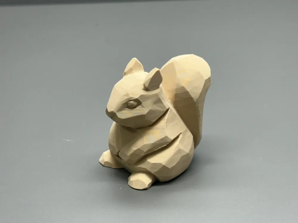 Faux wood carving low poly squirrel by Miao Jiabo MakerWorld: Download ...