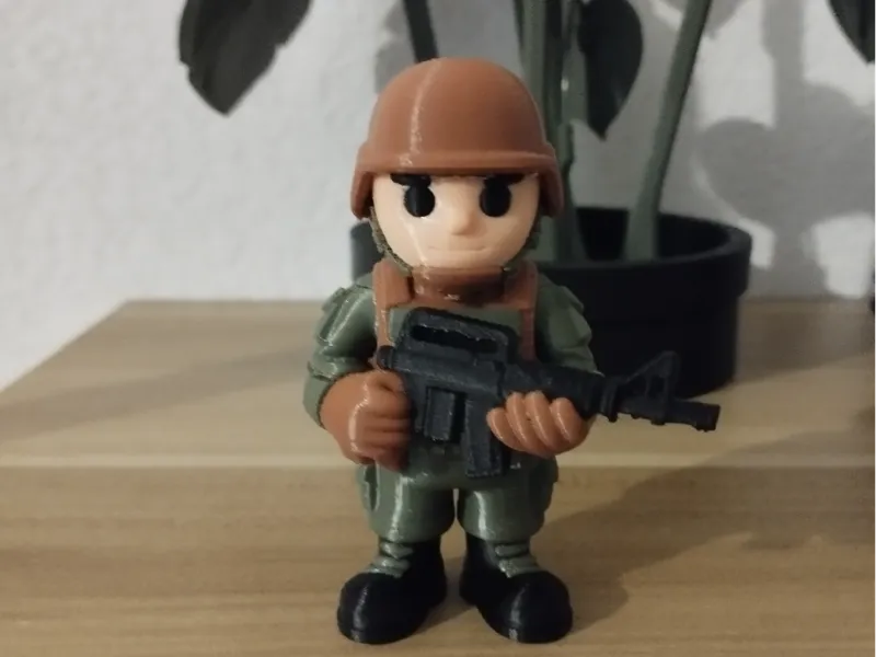 militaire mignon