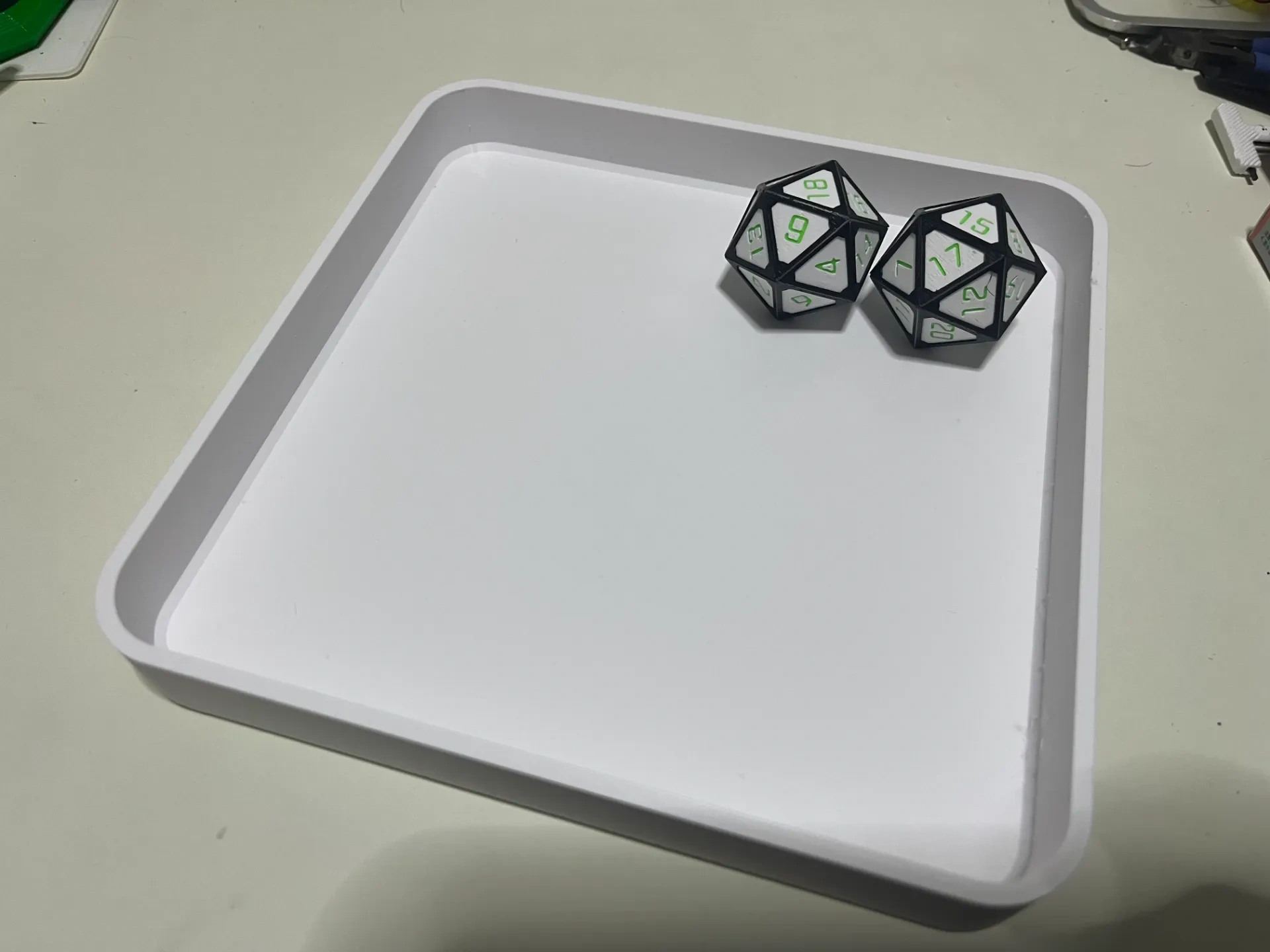 Miniatura 2 do modelo 3D 简单可堆叠托盘，或A1mini打印板翘边测试