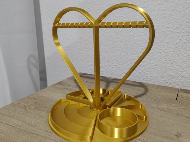 Heart-Shaped Jewelry Stand