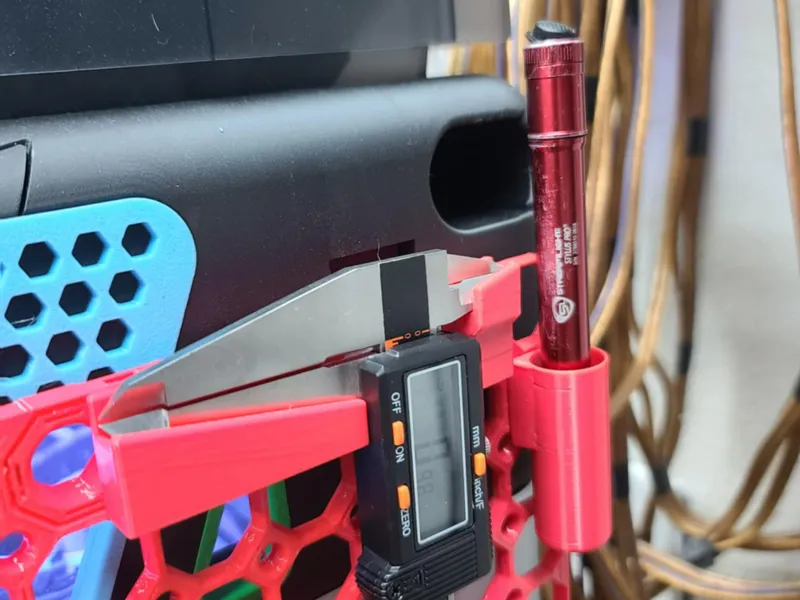 Flashlight to Multiboard Holder
