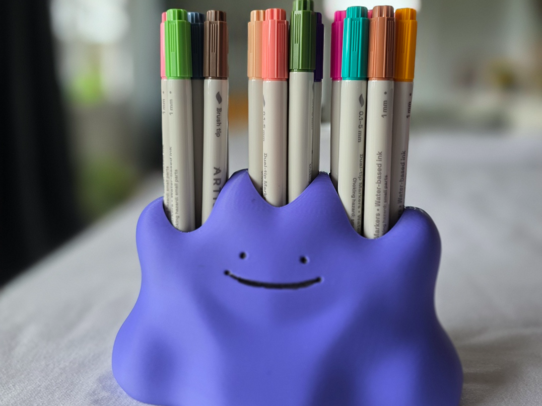 ditto make-up / pen holder