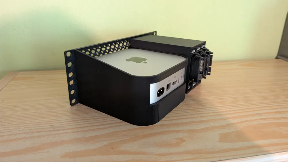 Apple Mac Mini M4 10inch 2u rack with 3x2,5 SSDs - Free 3D Print Model ...