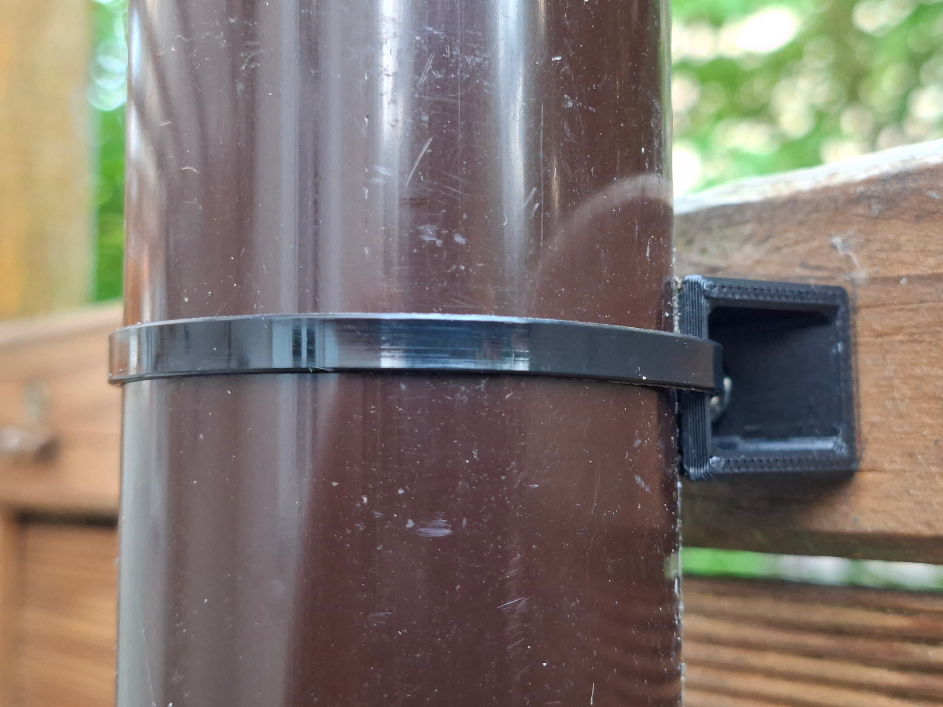 Wall-Mounted Pipe Holder (customizable)