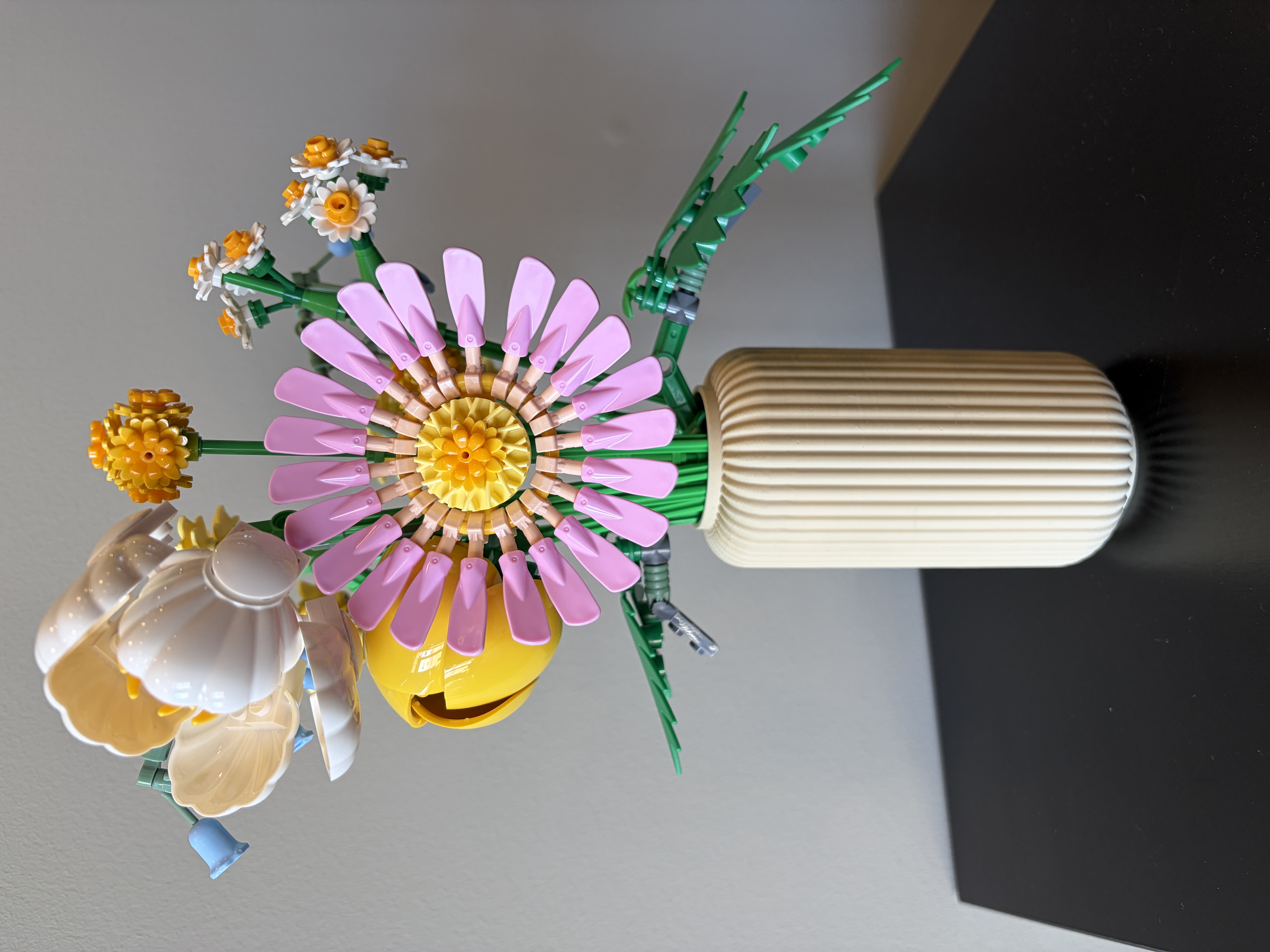 Miniatura 6 do modelo 3D Fluted Vase 