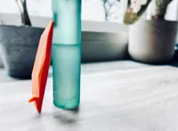 Planche de surf miniature low poly — photo 2